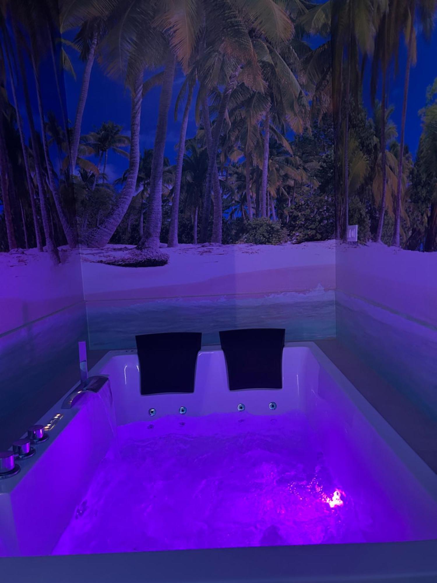 Habitacion Con Jacuzzi Y Bano Privado Madryt Zewnętrze zdjęcie